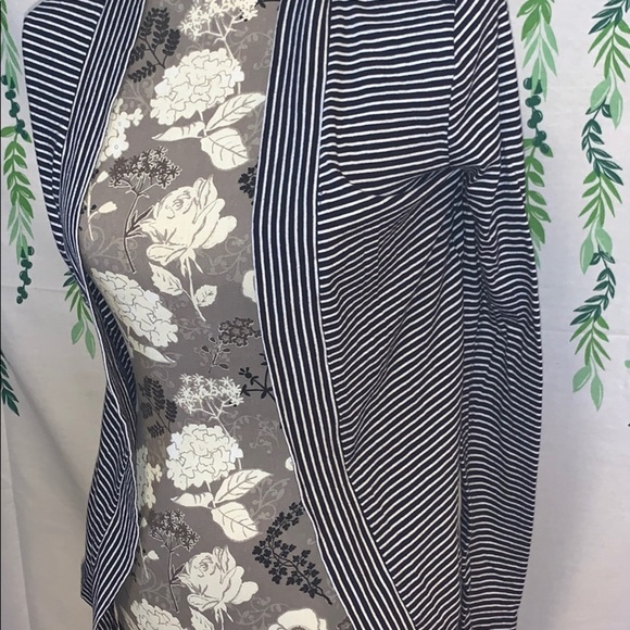 Size Small J. Crew Striped Cardigan D3 - Picture 2 of 4